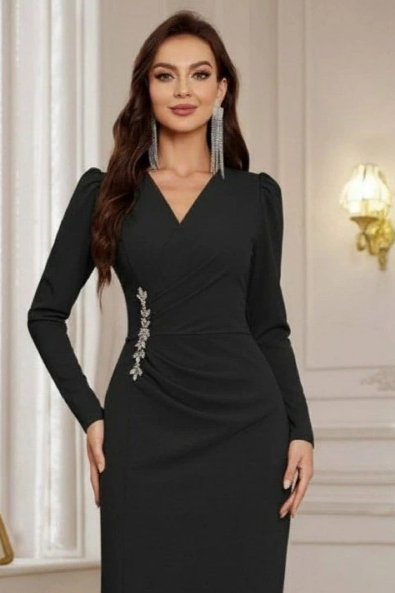 Uzun Kollu Kruvaze Yaka Taş Detaylı Krep Elbise